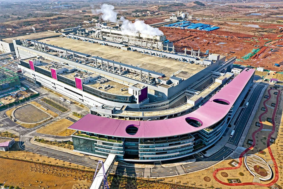 YMTC acelera su megafábrica de Wuhan para ganar peso en el mercado NAND global