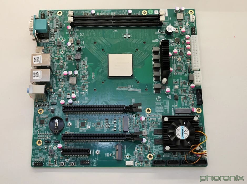 Loongson 3B6000 muestra avances en LoongArch, pero sigue lejos del rendimiento x86