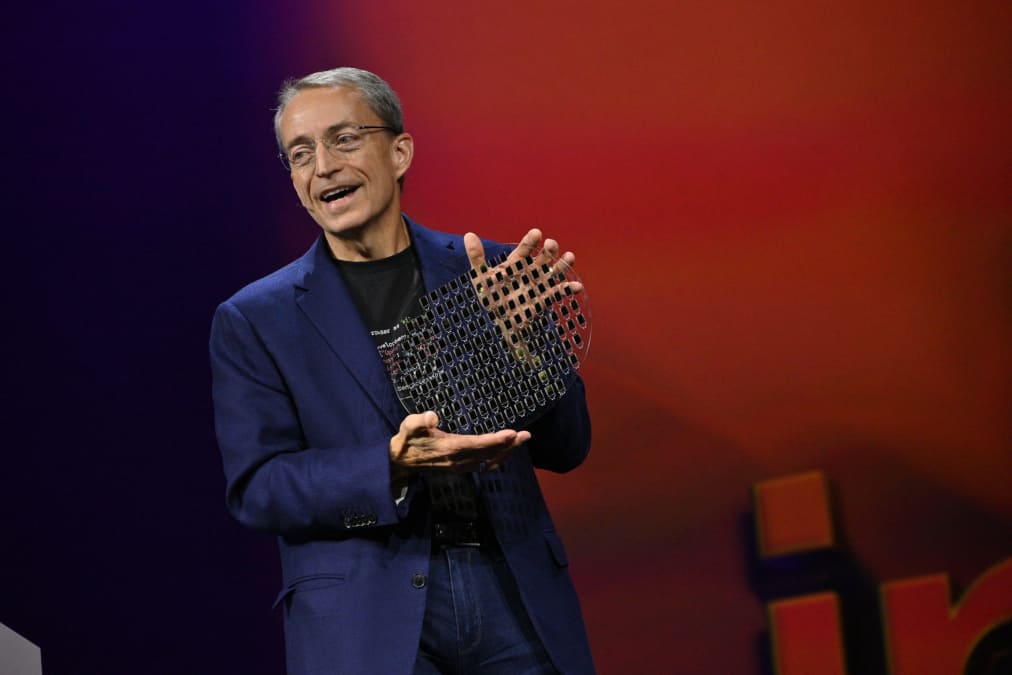 Los sustratos de vidrio podrían sustituir a CoWoS en tres años y redefinir el encapsulado de chips