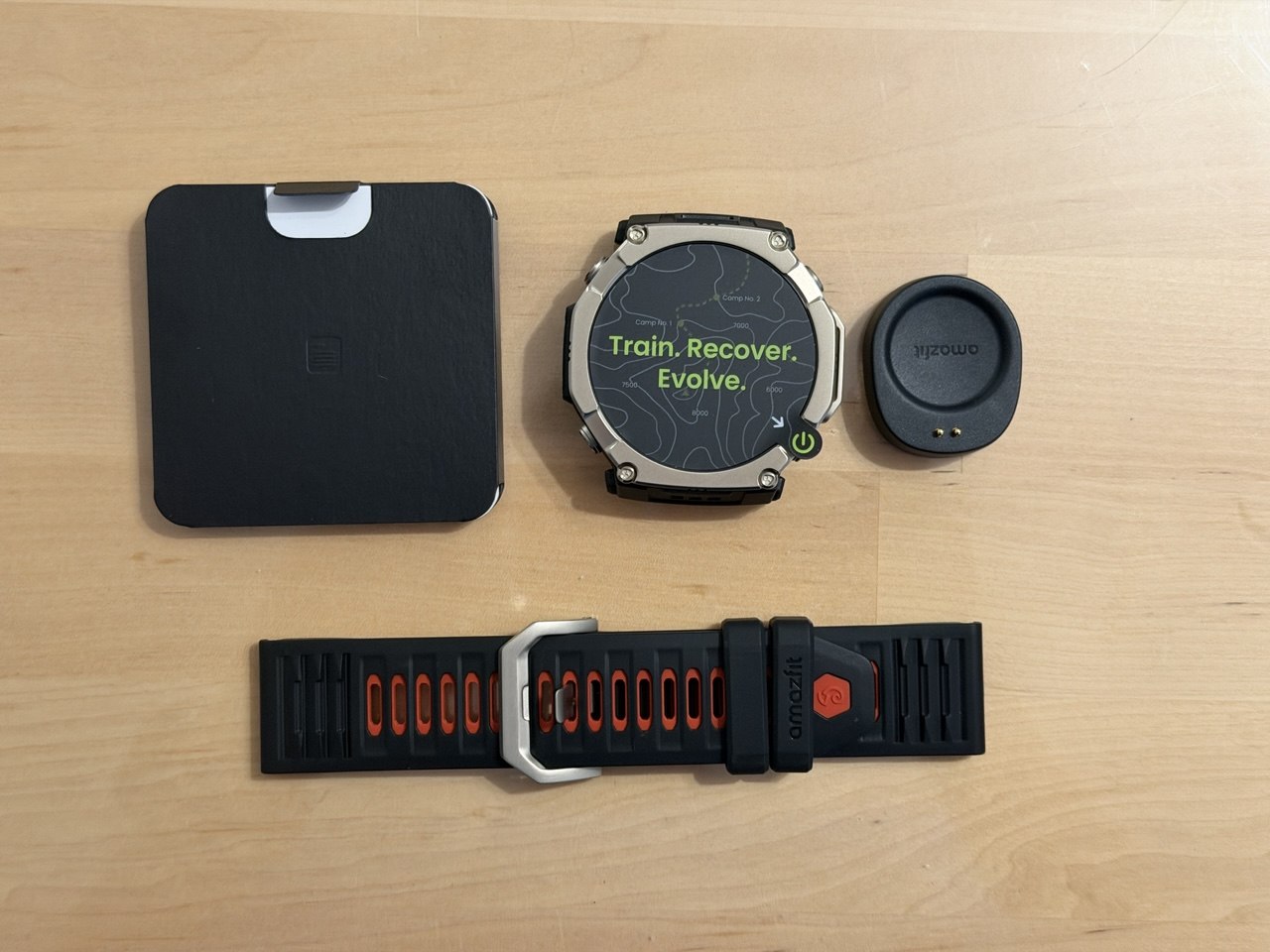 Amazfit T-Rex Ultra 2: Análisis con mapas offline, 3000 nits y linterna integrada