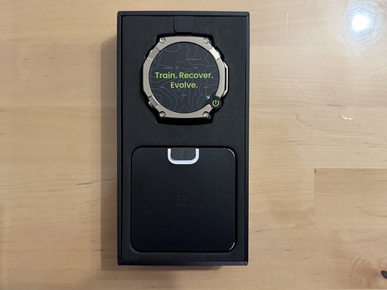 Amazfit T-Rex Ultra 2: Análisis con mapas offline, 3000 nits y linterna integrada