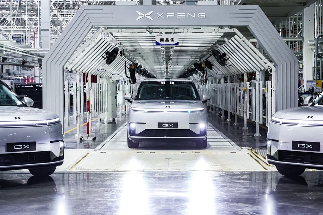 Xpeng GX L4 inicia producción como robotaxi con 3.000 TOPS, cámaras y autonomía de nivel 4