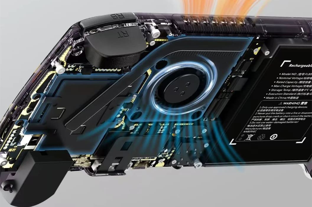Anbernic RG557 estrena versión más barata con 8 GB de RAM, SoC Dimensity 8300 y pantalla AMOLED