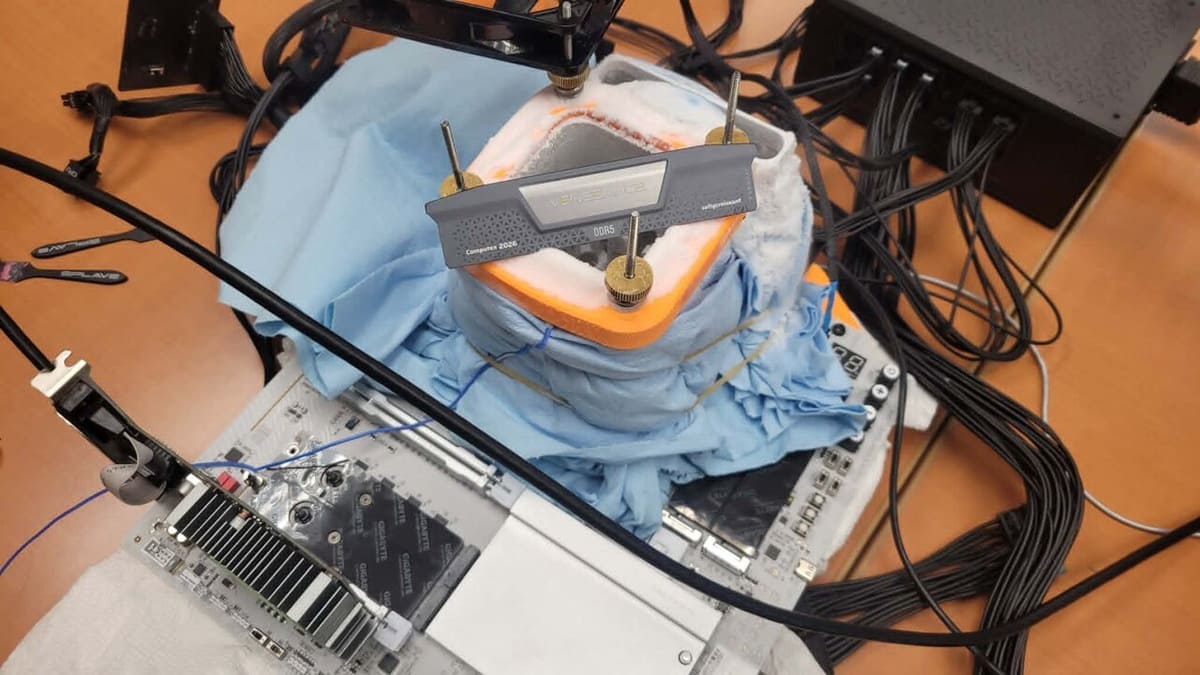 Saltycroissant rompe la barrera de los 13.600 MT/s y firma un nuevo récord mundial DDR5