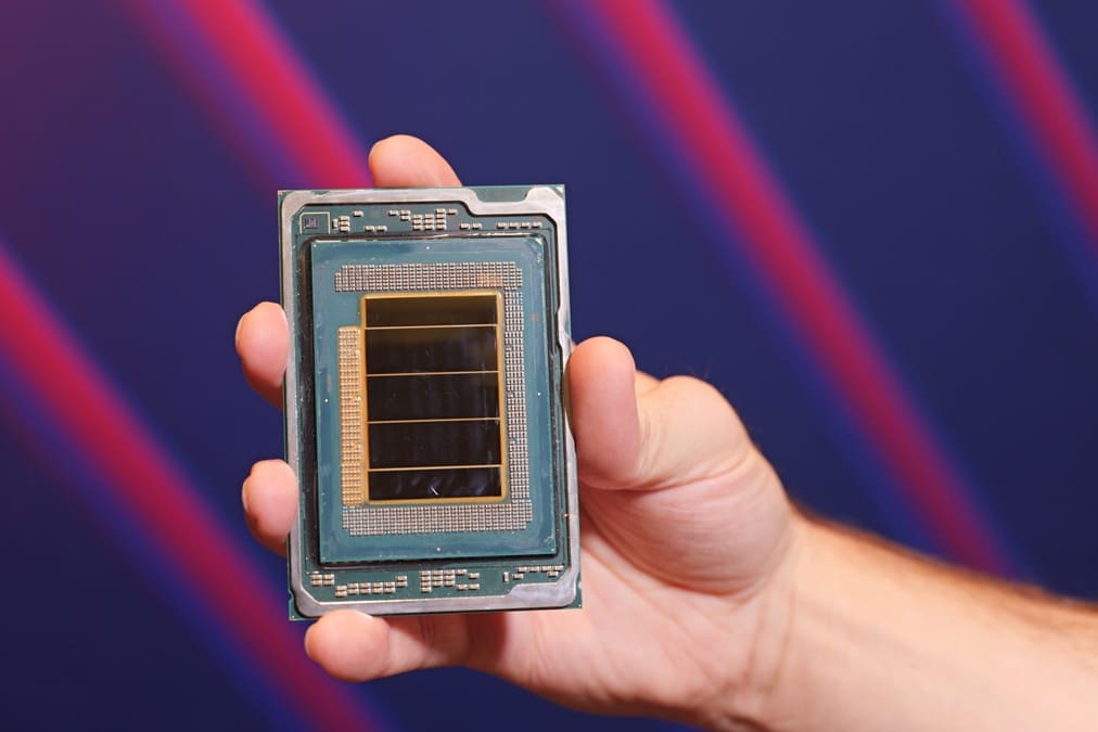 Intel Xeon 6 estrena módulos RDIMM DDR5 de 8.000 MT/s y prepara MRDIMM de segunda generación