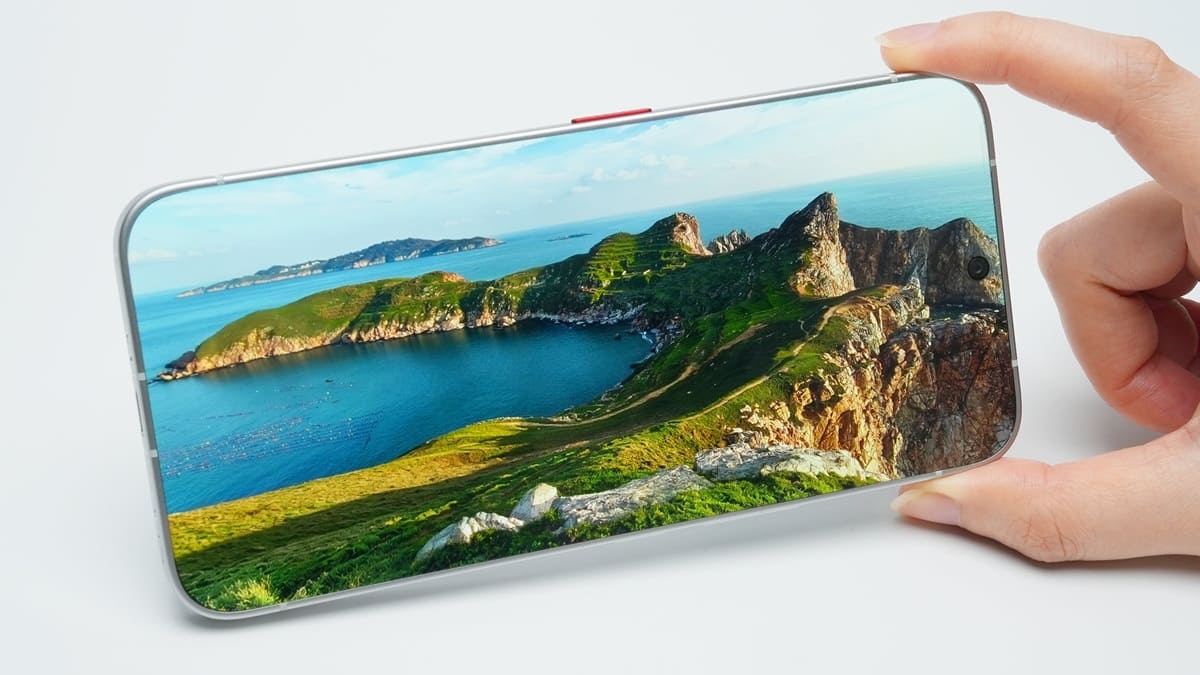 TECNO muestra un móvil conceptual sin bordes visibles, pero su llegada al mercado parece muy lejana