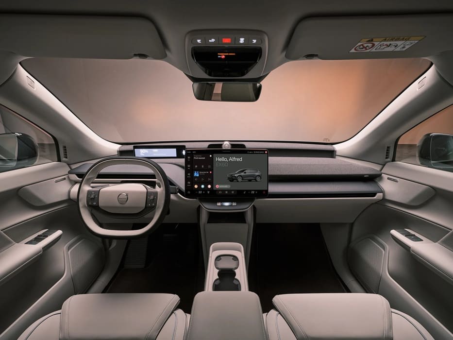Volvo EX60 inicia sus entregas en Europa con hasta 810 km de autonomía y 680 CV