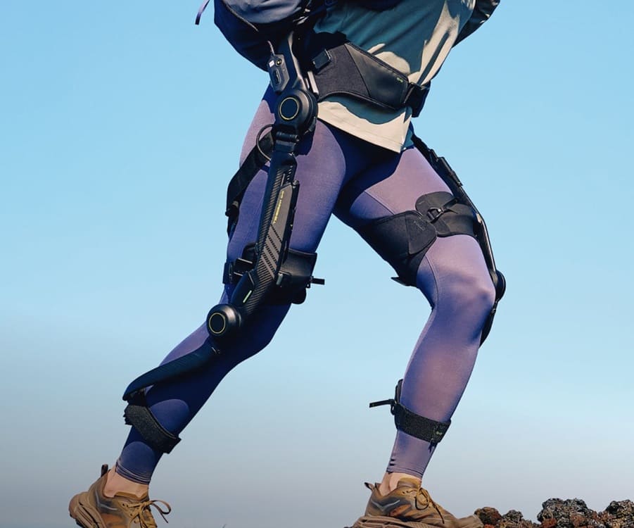 Hypershell-Halo-Full-leg-exoskeleton-debuts-with-12-mile-range-and-1490W-power portada