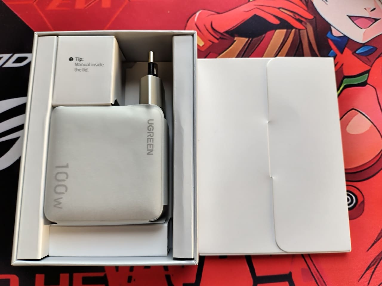 UGREEN Nexode Pro 100W: el cargador con pantalla que pone orden en tu escritorio (y en tu mochila)