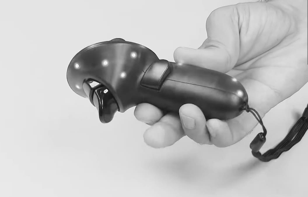 iFixit desmonta Steam Frame y elogia su reparabilidad pese a una batería pegada