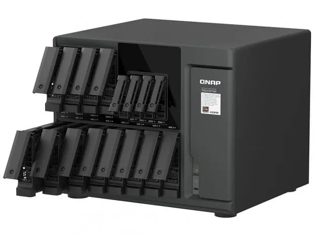 QNAP TVS-hx77AX se presenta con Ryzen 5 PRO 7645, hasta 192 GB DDR5 y doble 10 GbE