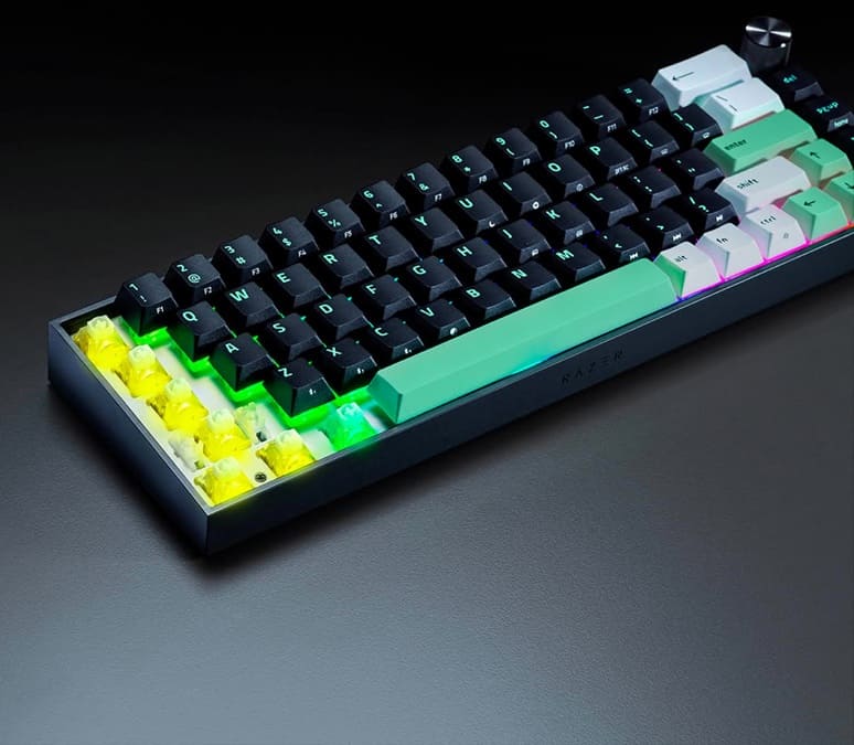Razer Reclusa Mini 65% llega con switches magnéticos hot-swap y 8.000 Hz por 149,99€