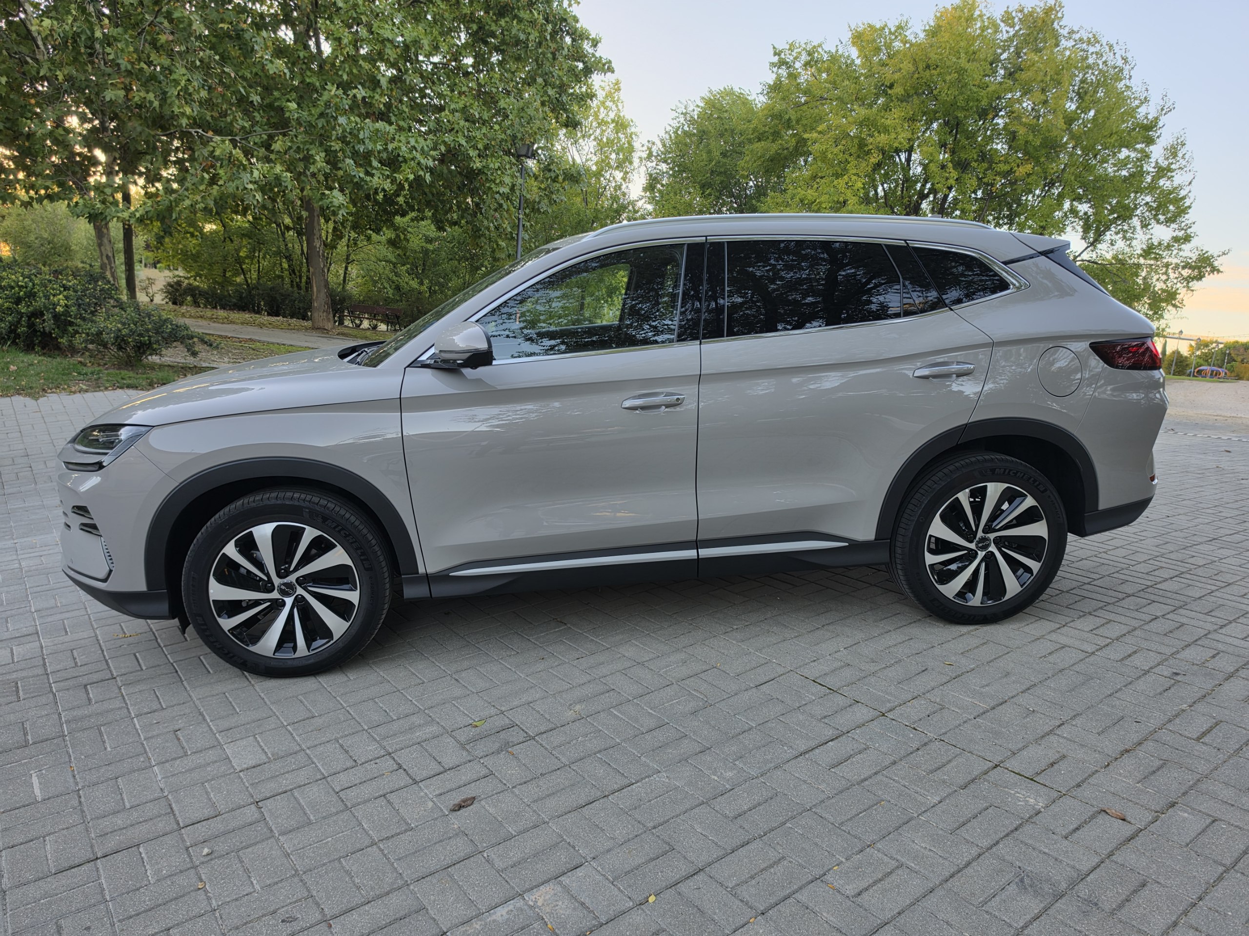Análisis BYD Seal U DM-i Comfort: el SUV híbrido enchufable que hace la mayoría de trayectos sin gastar gasolina
