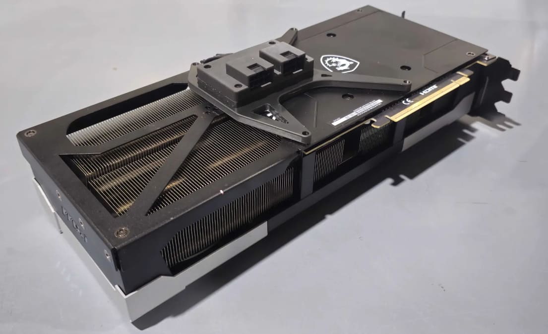 rtx 5090 conectores portada